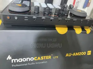 Maonocaster Lite AM200 Podcast Equipment Bundle