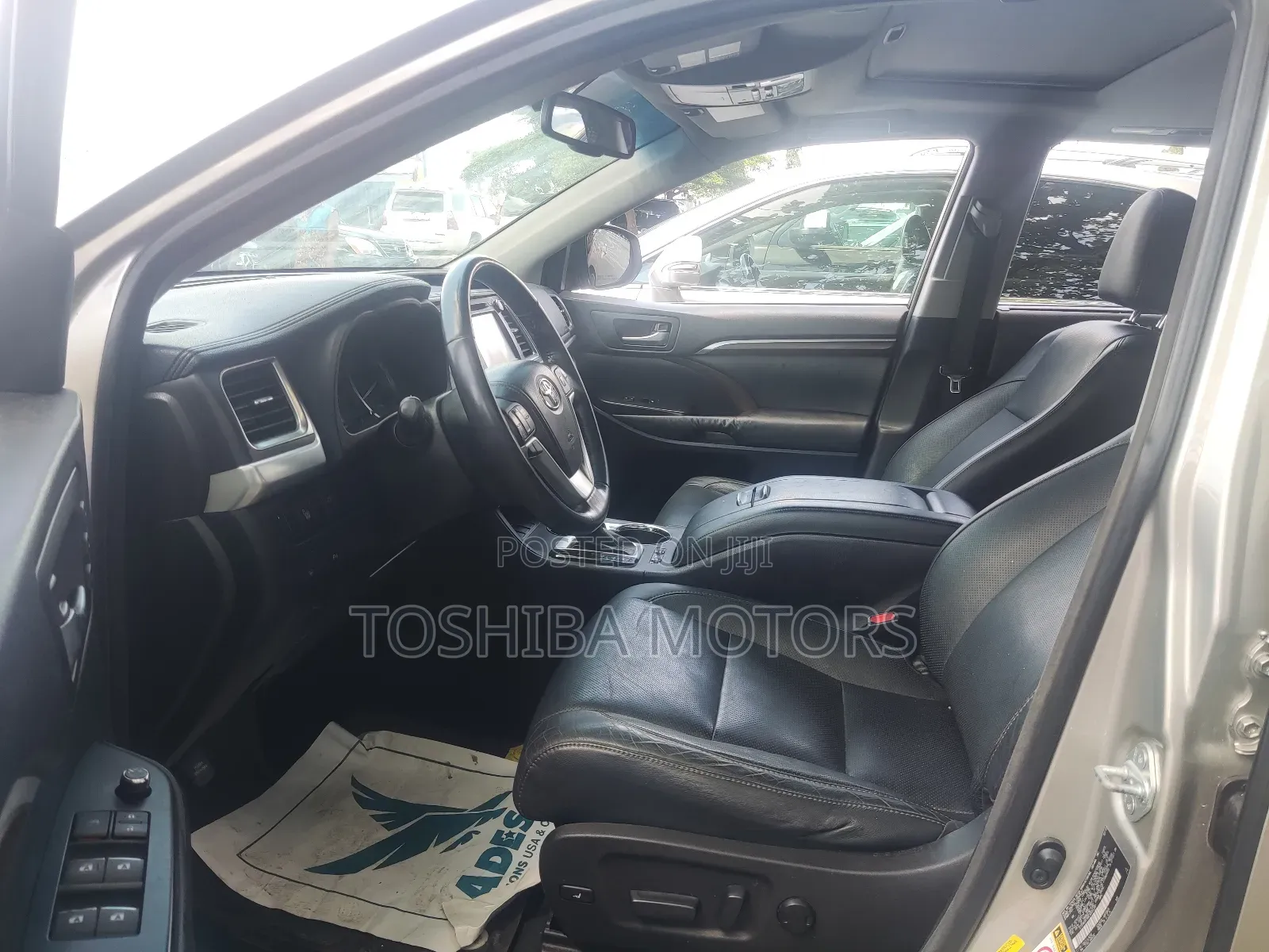 Toyota Highlander 2017 Gold