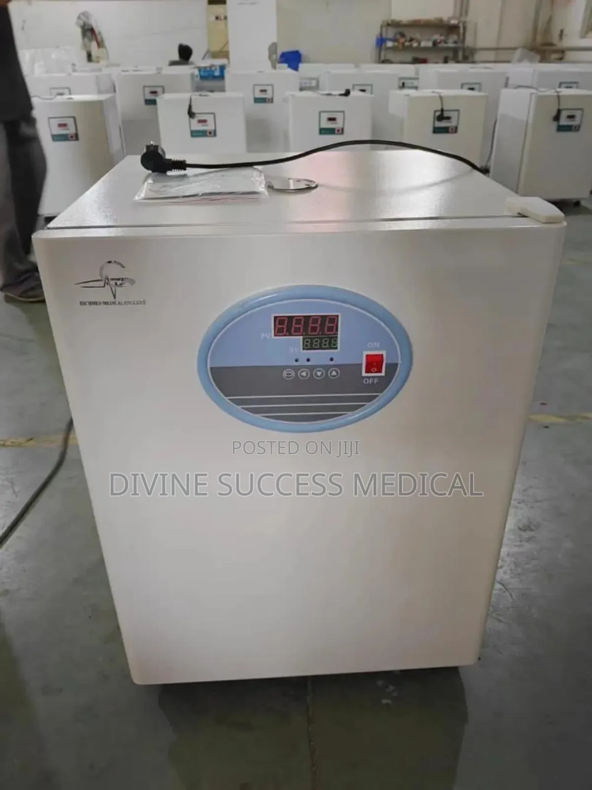 Incubator 50L
