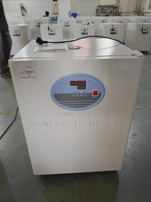Incubator 50L
