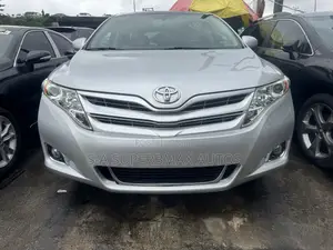 Toyota Venza V6 AWD 2010 Silver
