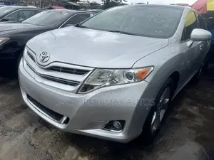 Toyota Venza V6 AWD 2010 Silver