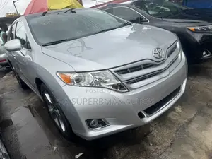 Toyota Venza V6 AWD 2010 Silver