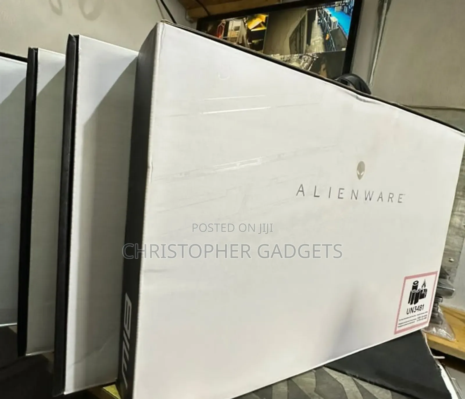 New Laptop Dell Alienware M18 R2 32GB Intel Core I9 SSD 2T