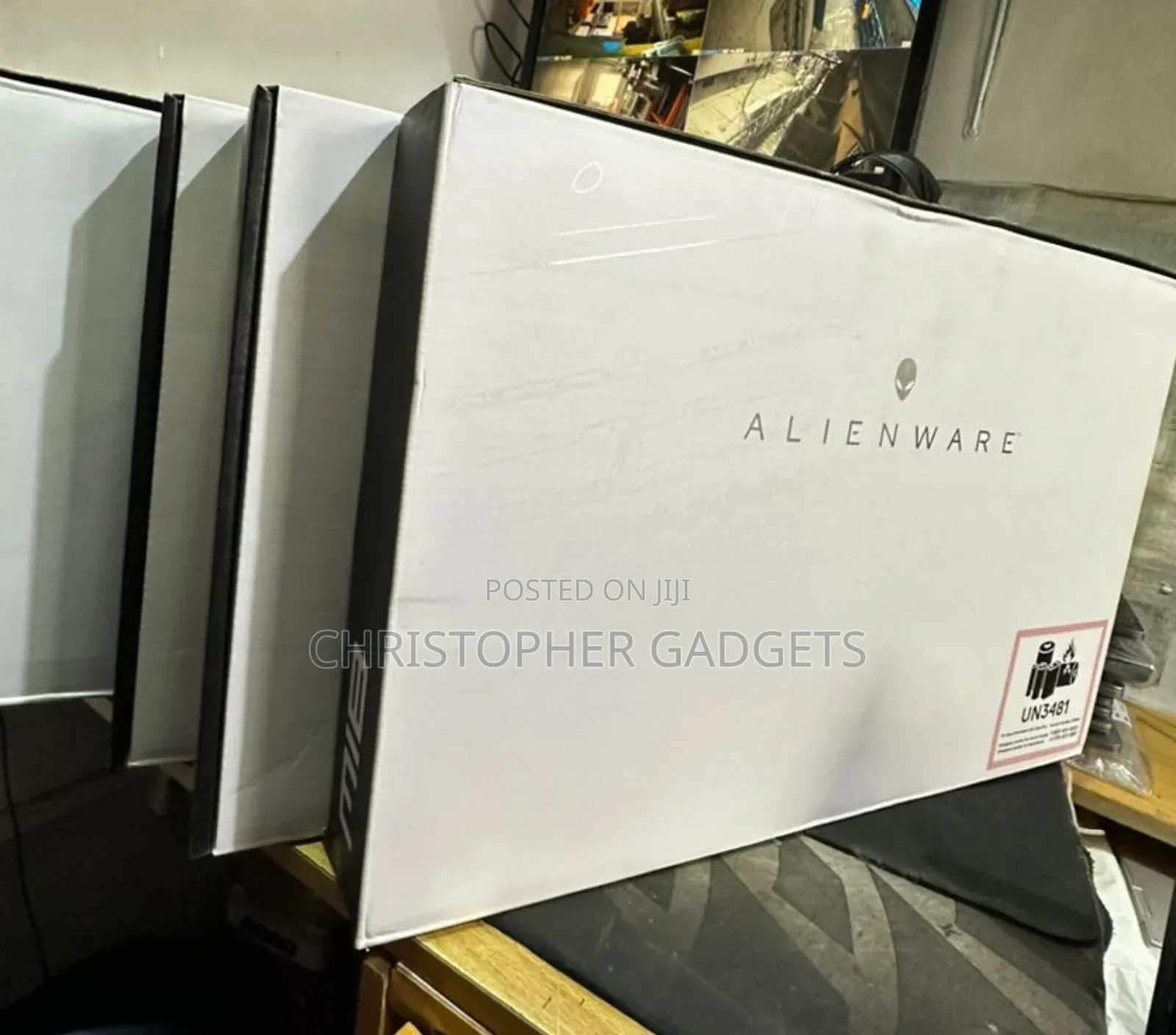 New Laptop Dell Alienware M18 R2 32GB Intel Core I9 SSD 2T