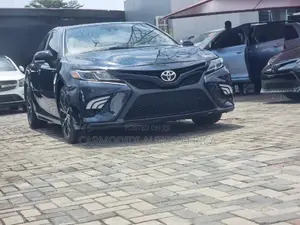 Toyota Camry 2018 Black