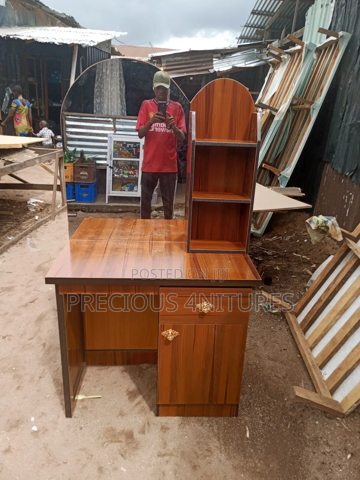 Dressing Mirror Stand