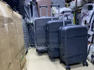 Unbreakable Gray Colour Travel Luggage Set