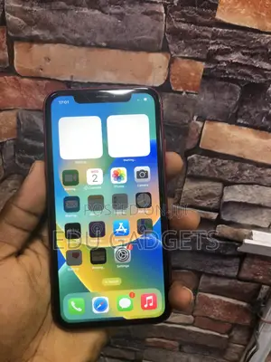 Apple iPhone 11 64 GB Red