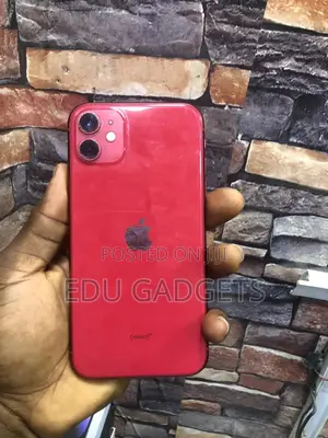 Apple iPhone 11 64 GB Red