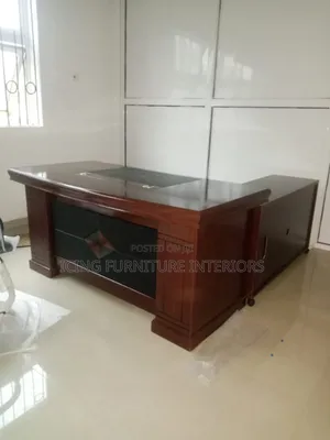 Premium Designed 1.6 Meters Executive Office Table