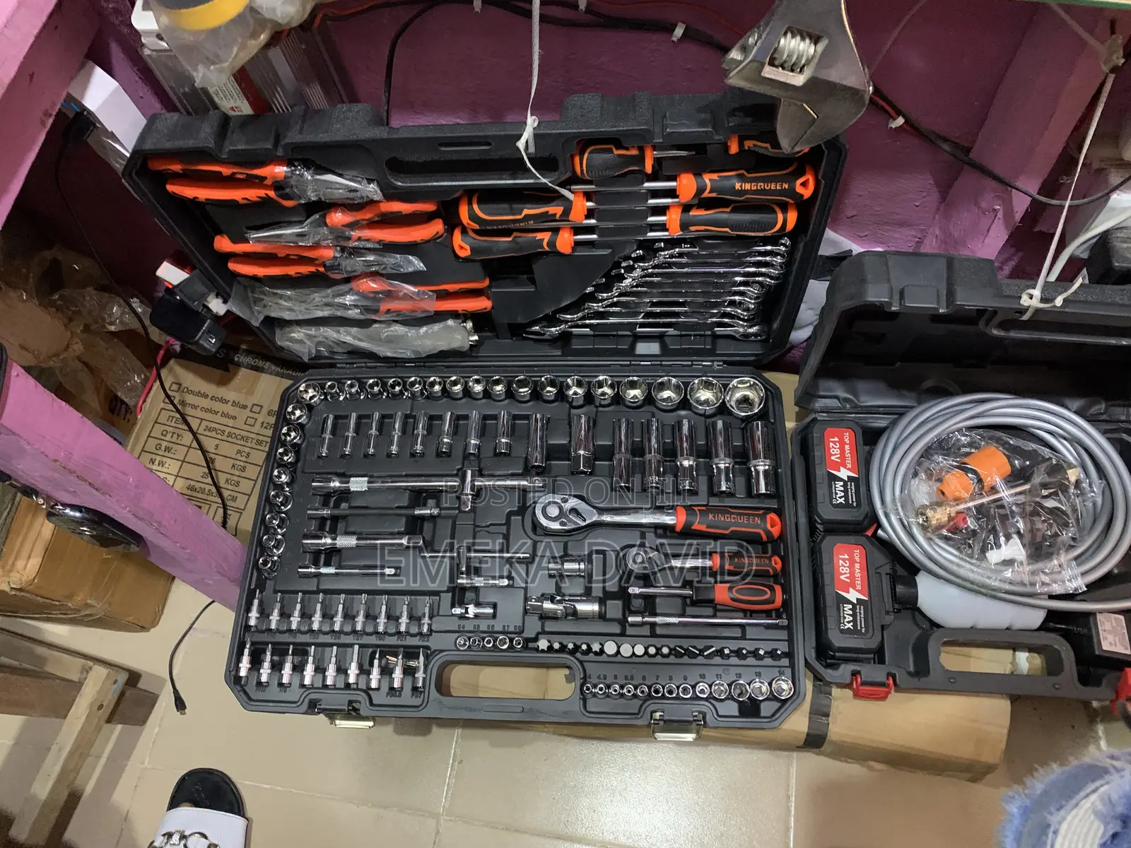 131 Pics Tools Kit