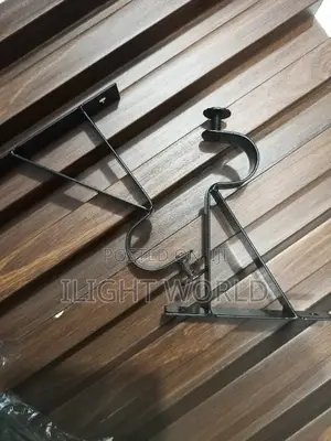 Bracket Curtain