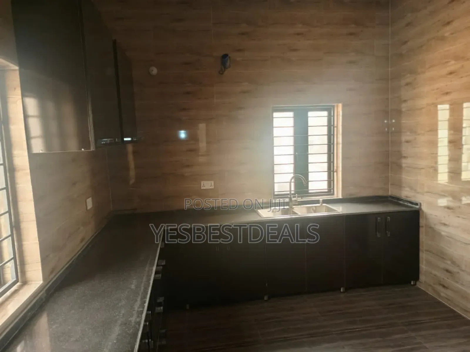 Furnished 4bdrm Townhouse / Terrace in Gilmore, Jahi for rent