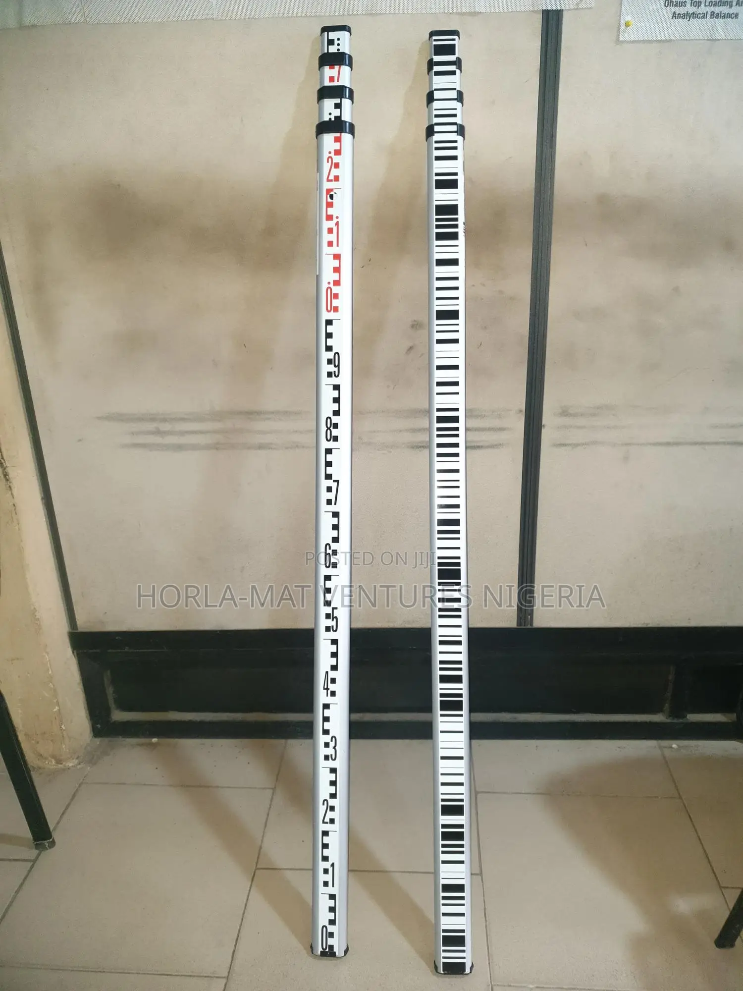 Leica Leving Staff