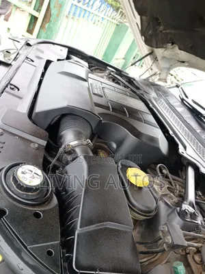 Land Rover Range Rover 5.0L Supercharged 2015 White