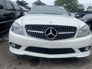 Mercedes-Benz C300 2011 White