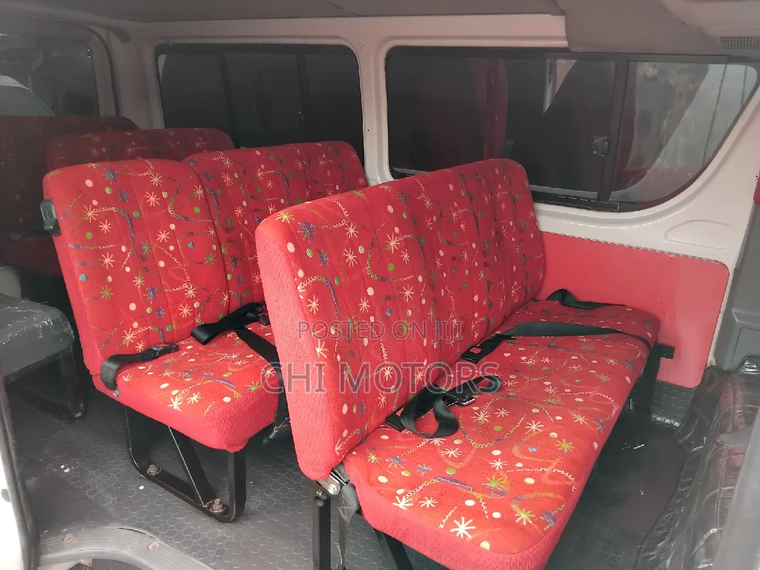 Toyota HiAce 2010 White