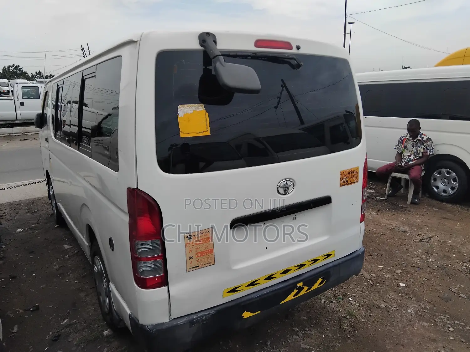 Toyota HiAce 2010 White