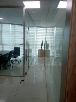 Full Glass Office, (Partition