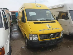 Volkswagen LT 2004 Yellow