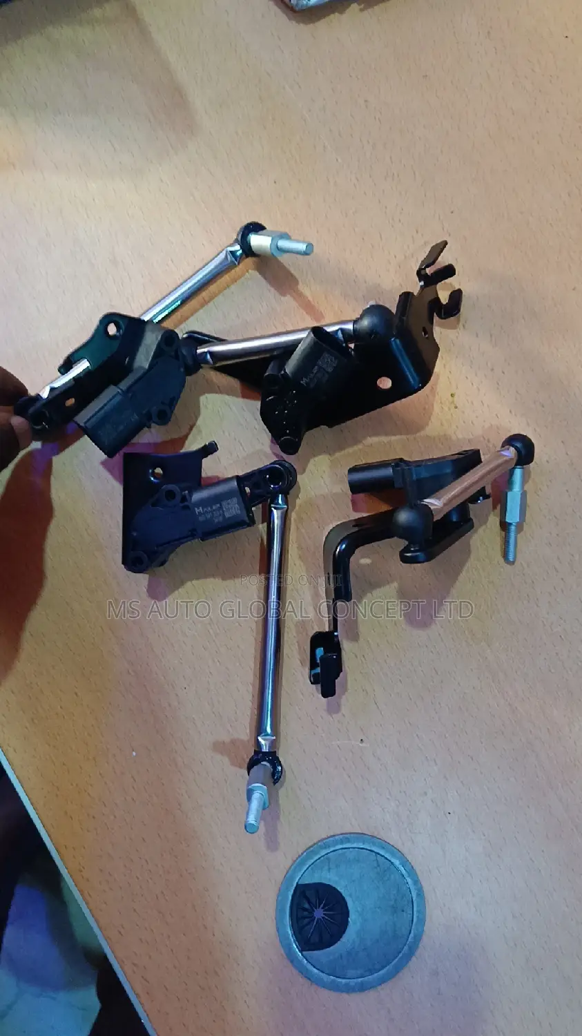 Lamborghini Urus Level Hight Sensor