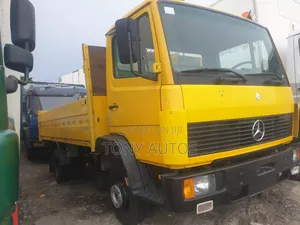Direct Germany 814 Tokunbo Mercedez Benz Truck