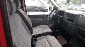 Volkswagen Transporter 2003 Red