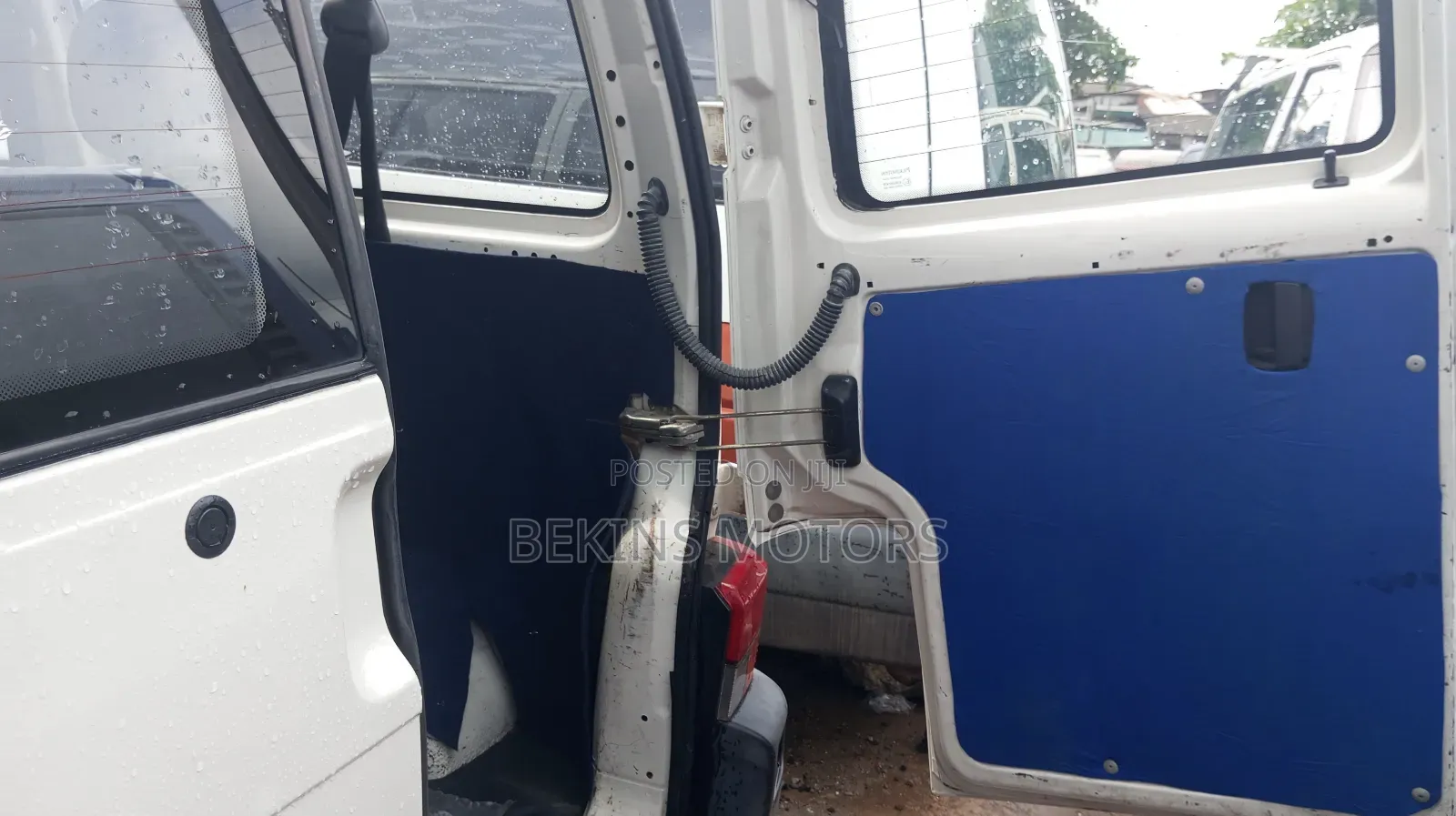Volkswagen Transporter 2002 White