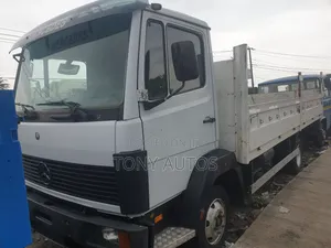 Direct Tokunbo Mercedes-Benz 1998 White