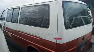 Volkswagen Transporter 2004 White