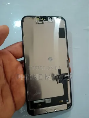 Photo - iPhone 14 Screen