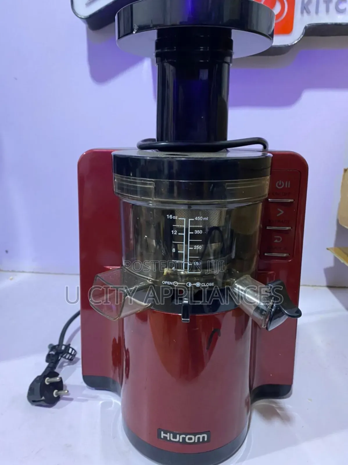 1500 Watts Hurom Slow Juicer