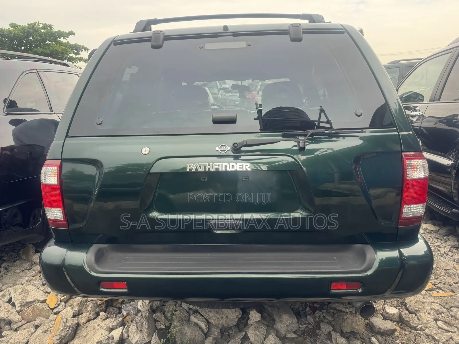 Nissan Pathfinder Automatic 2000 Green