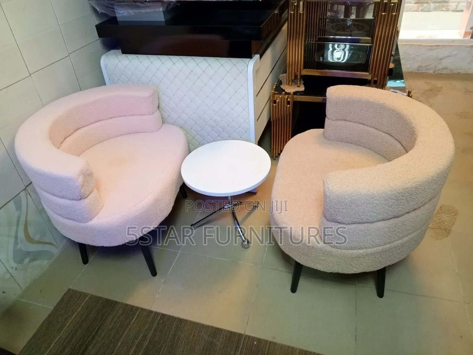 Quality Me U Chair