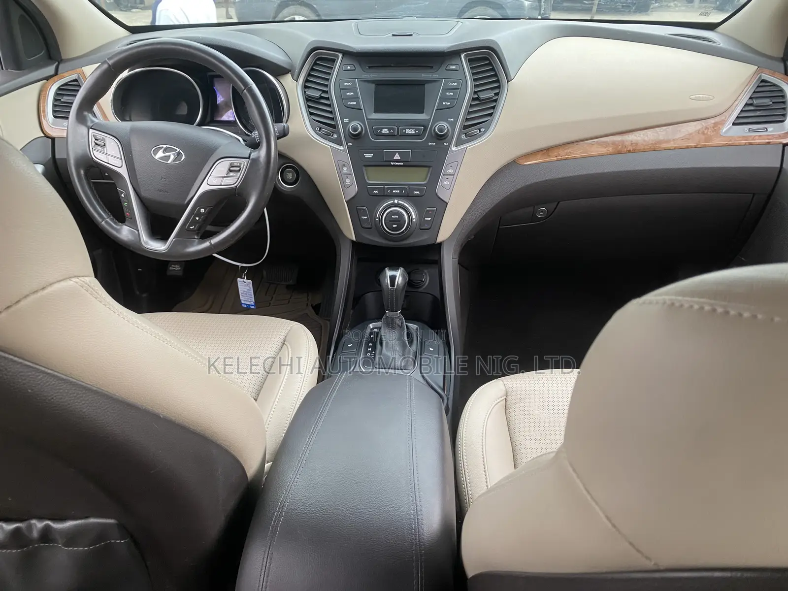 Hyundai Santa Fe 2014 Orange