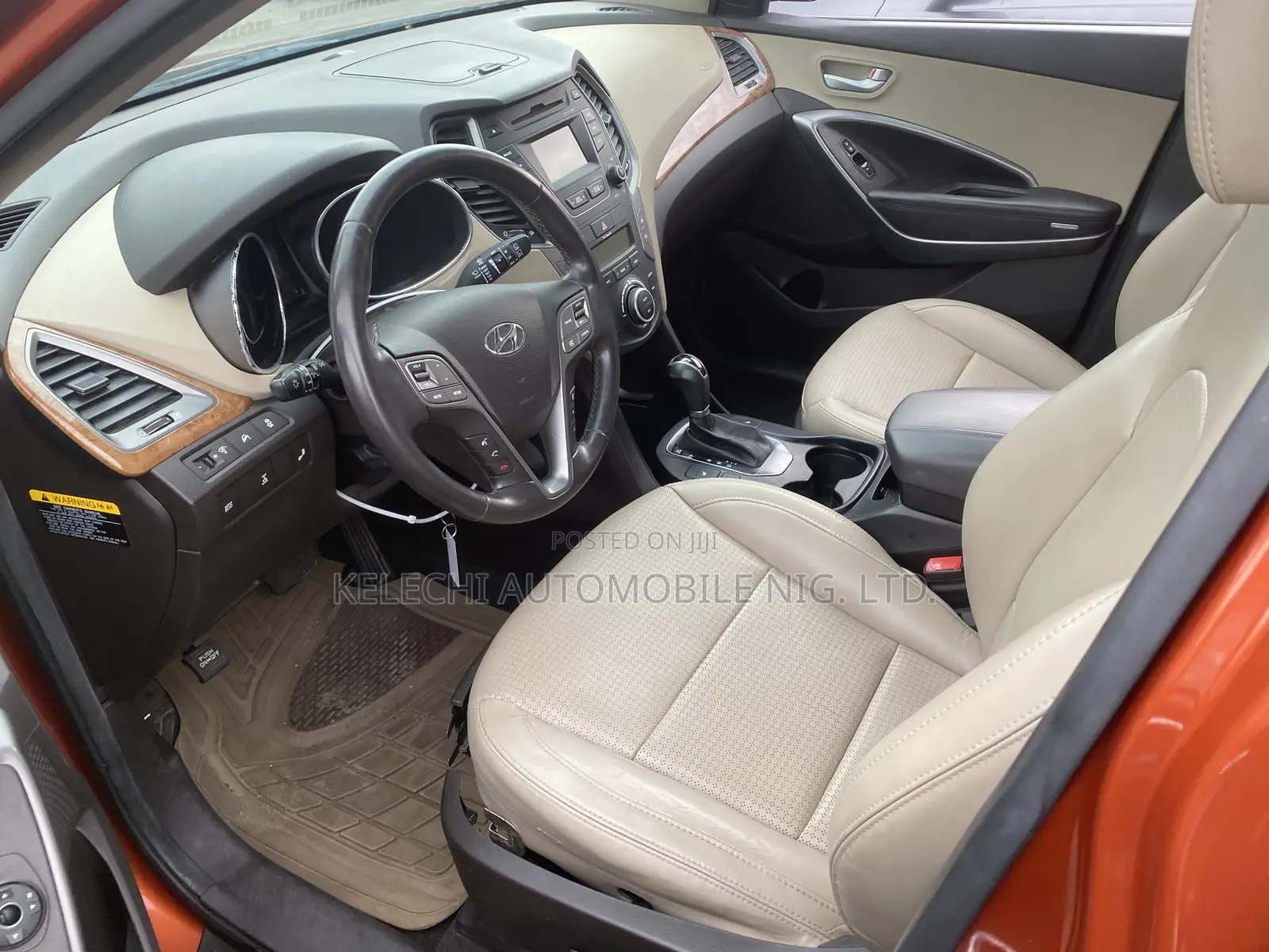 Hyundai Santa Fe 2014 Orange