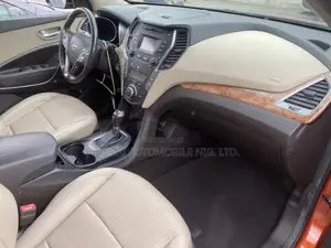 Hyundai Santa Fe 2014 Orange