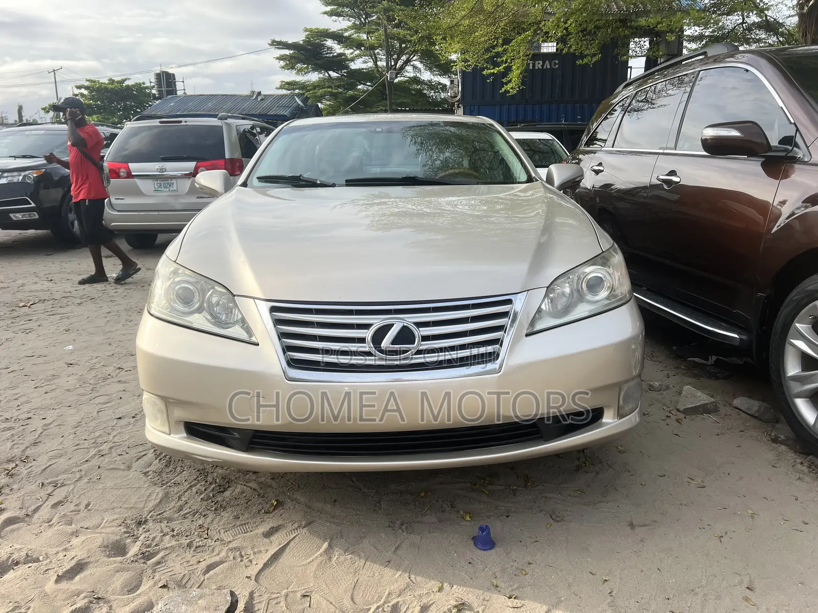 Lexus ES 350 2011 Gold