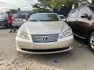 Lexus ES 350 2011 Gold