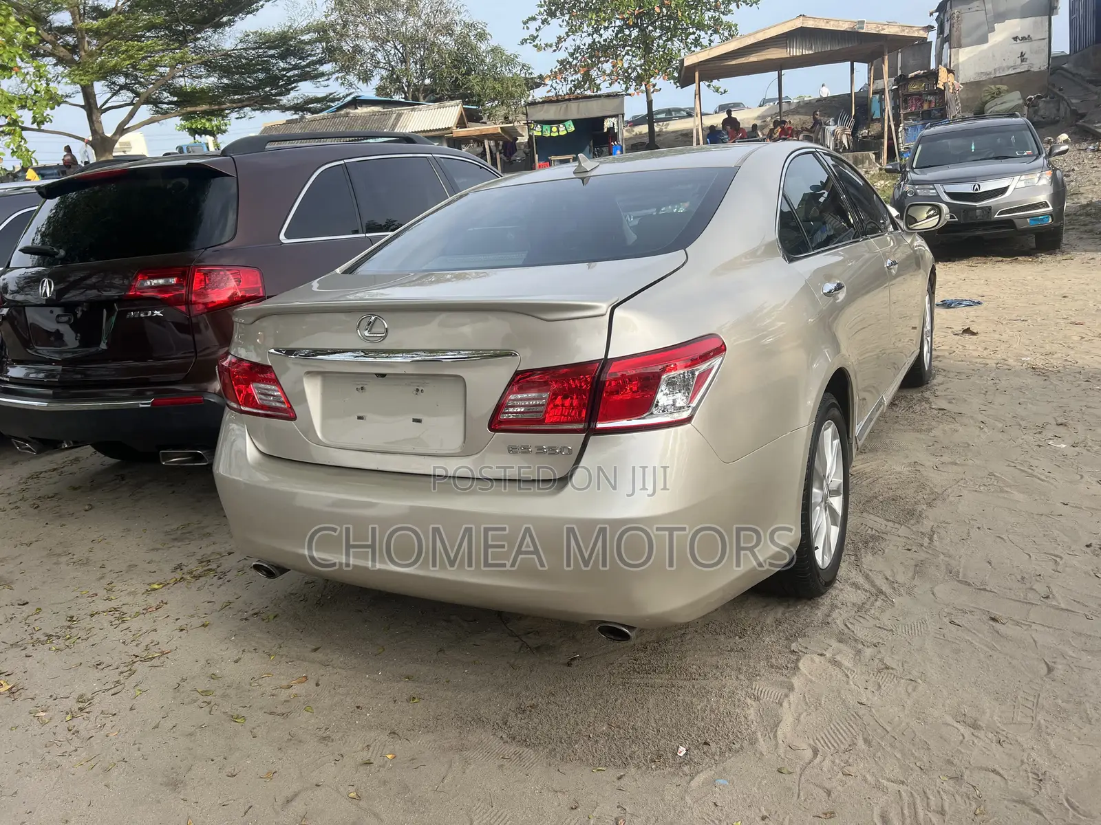 Lexus ES 350 2011 Gold