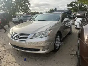 Lexus ES 350 2011 Gold