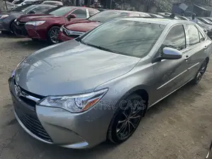 Toyota Camry 2015 Silver