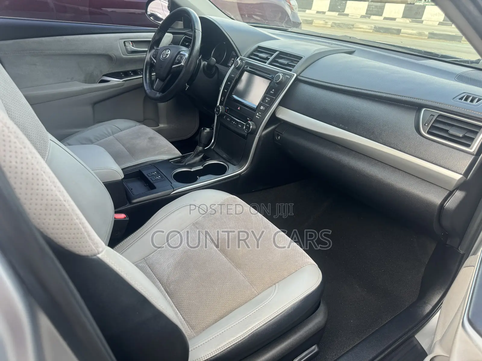 Toyota Camry 2015 Silver