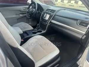 Toyota Camry 2015 Silver
