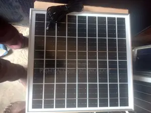 High Quality IWIN 18watts 12v Solar Panel With Plug