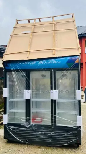 3 Doors Vertical Display Chiller