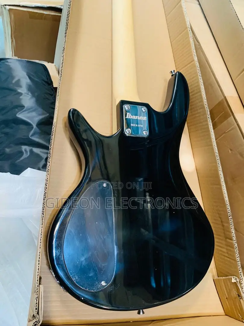 Ibanez 4strings Bass Guitar