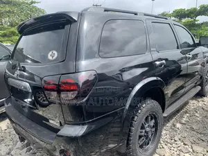 Toyota Sequoia 2015 Black