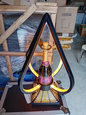 Champagne Carrier
